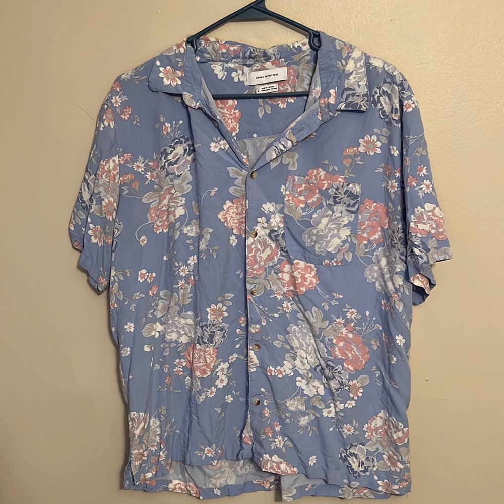 Urban Outfitters Floral Shirt Size L